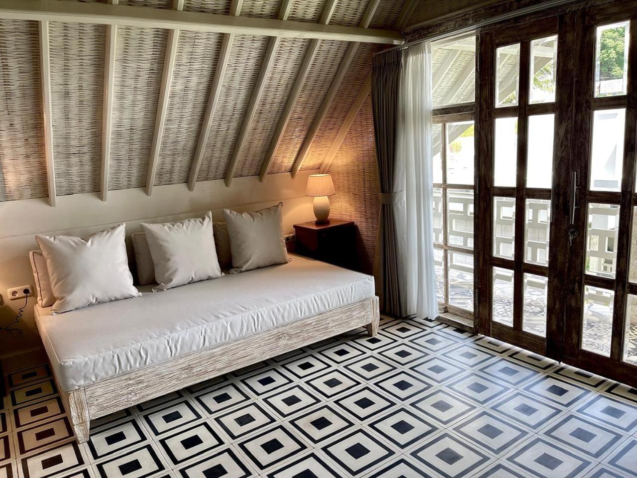 Dhauteya Villa Ambat ภายนอก รูปภาพ
